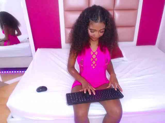 forbidden-bff18 webcam