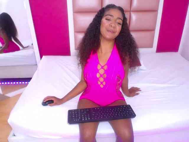 forbidden-bff18 webcam