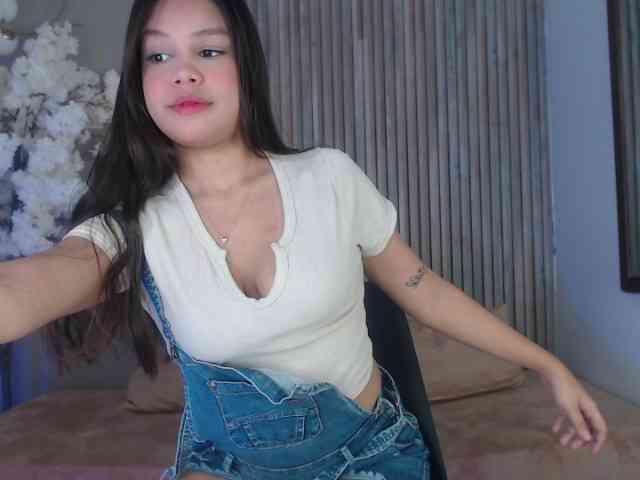 Michellee-20 webcam