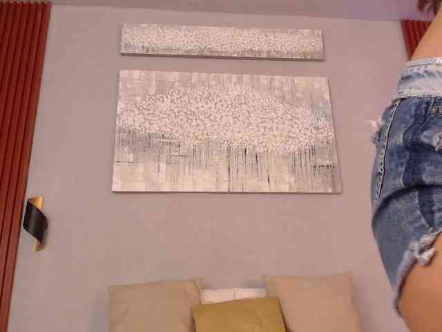 Michellee-20 webcam