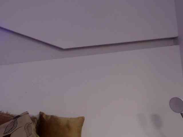Michellee-20 webcam