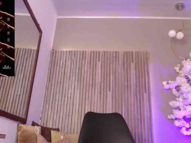Michellee-20 webcam