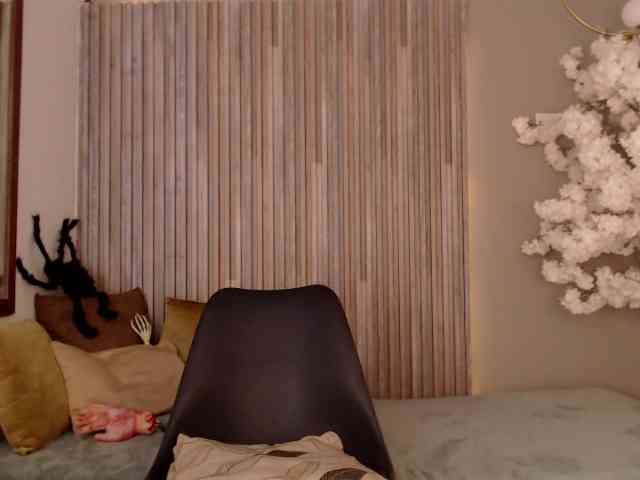 Michellee-20 webcam