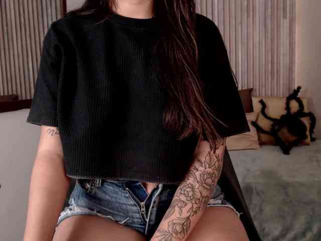 Michellee-20 webcam