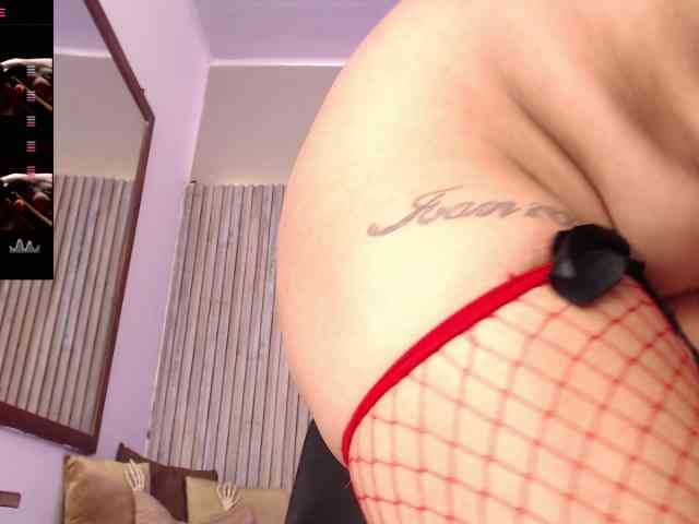 Michellee-20 webcam