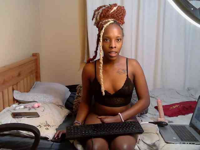 Petite-Eriee webcam