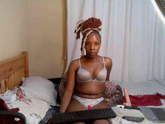 Petite-Eriee webcam