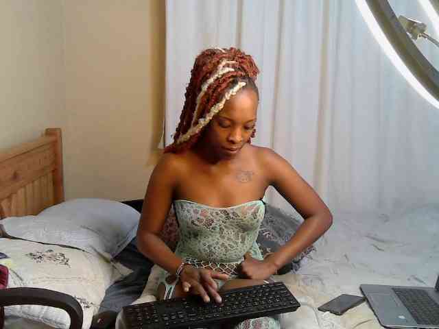 Petite-Eriee webcam