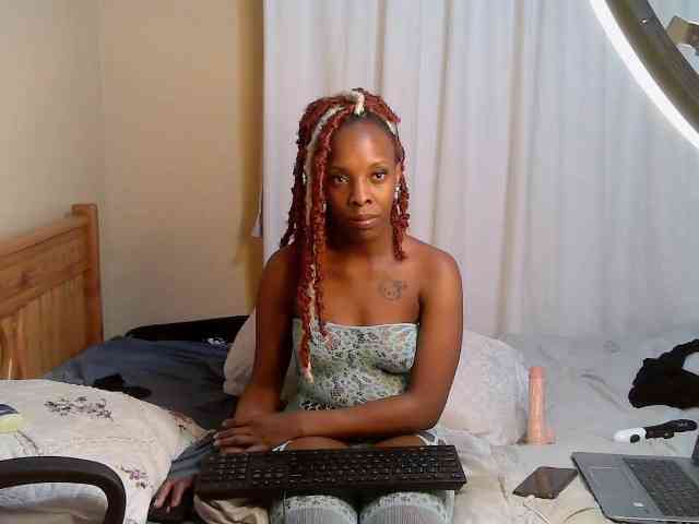 Petite-Eriee webcam