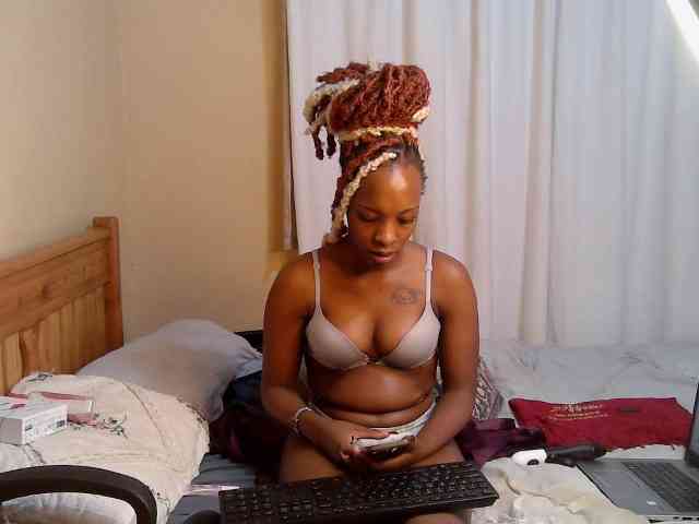 Petite-Eriee webcam