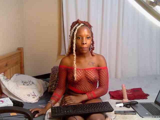 Petite-Eriee webcam