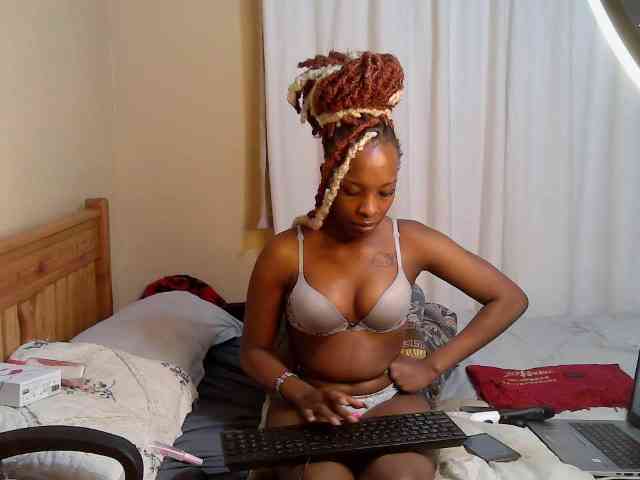 Petite-Eriee webcam
