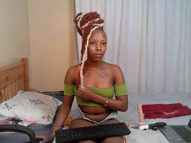 Petite-Eriee webcam