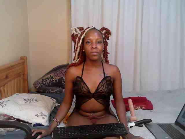 Petite-Eriee webcam