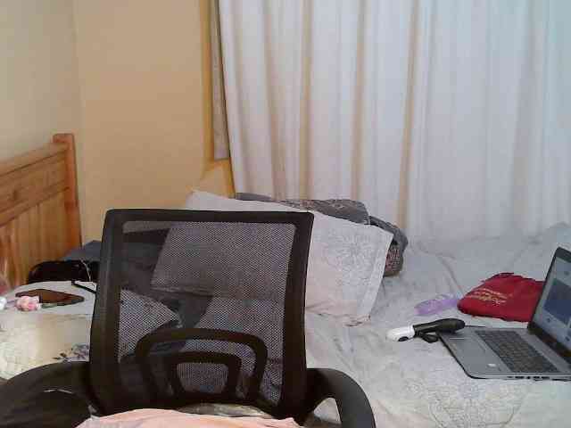 Petite-Eriee webcam