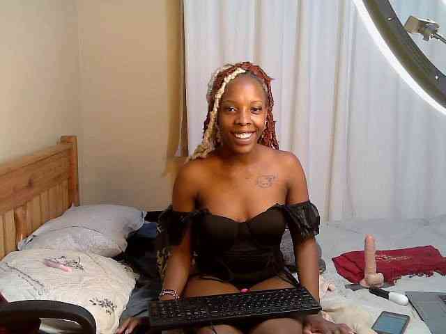 Petite-Eriee webcam