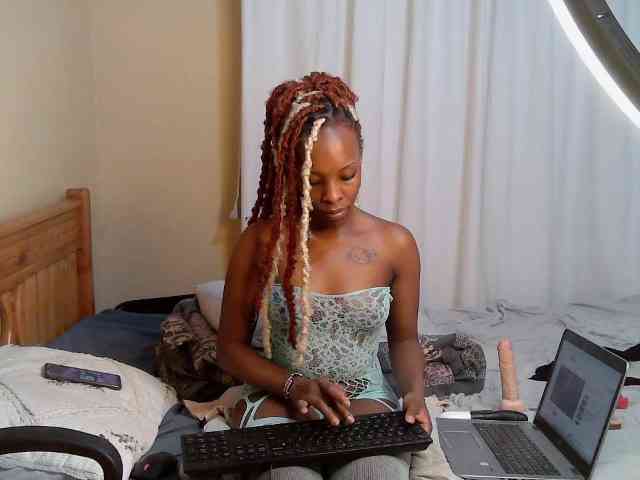 Petite-Eriee webcam