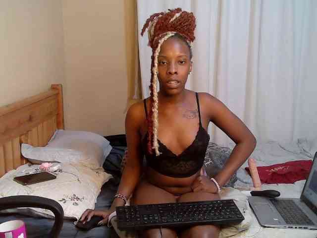 Petite-Eriee webcam