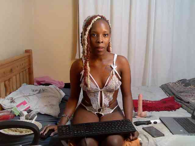 Petite-Eriee webcam