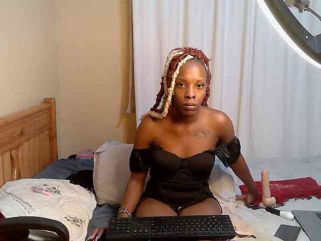 Petite-Eriee webcam
