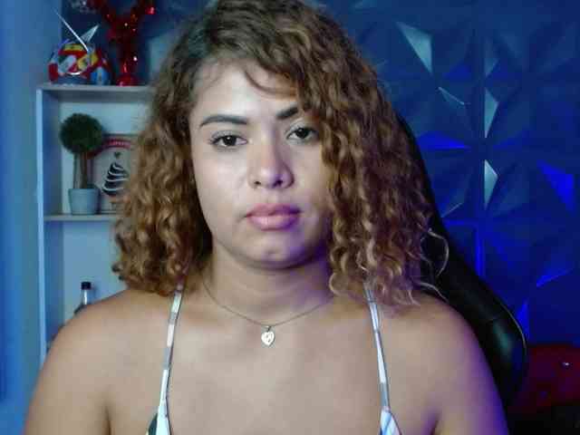 Adelle32 Adelle32