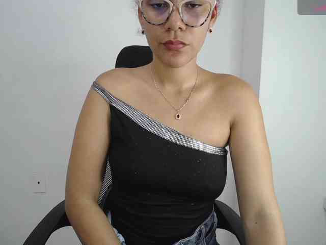 adult video cam LinaSaar