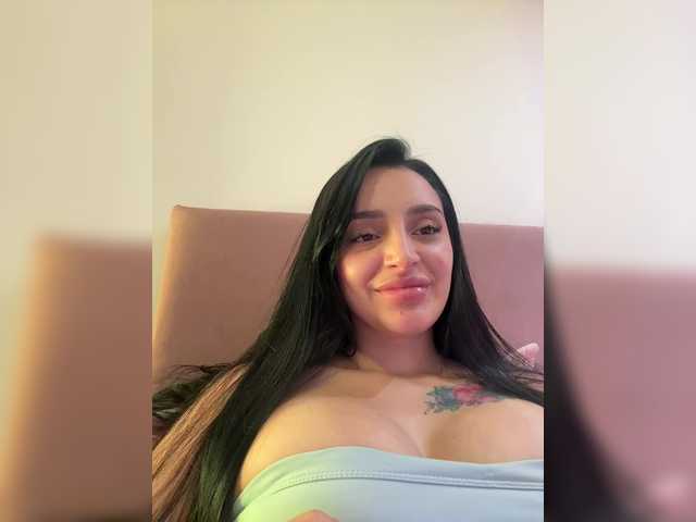 AprilRosse's BongaCams show and profile