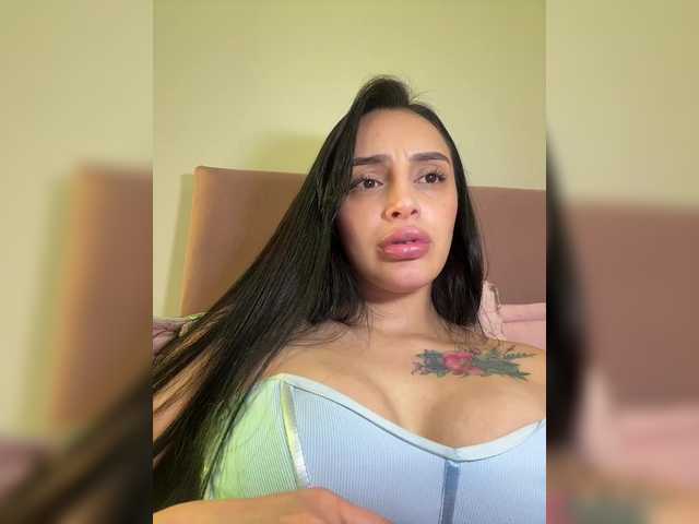 AprilRosse's BongaCams show and profile