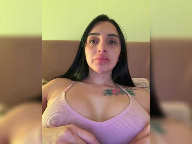 AprilRosse's BongaCams show and profile