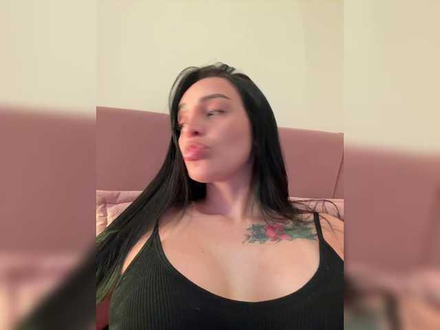 AprilRosse's BongaCams show and profile