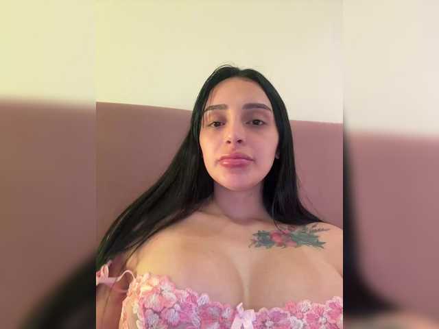 AprilRosse's BongaCams show and profile