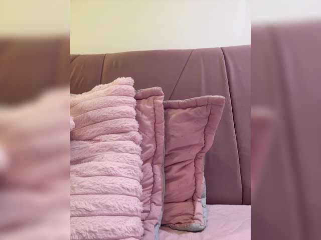 AprilRosse's BongaCams show and profile