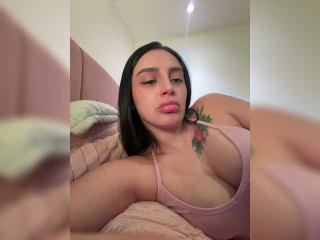 AprilRosse's BongaCams show and profile