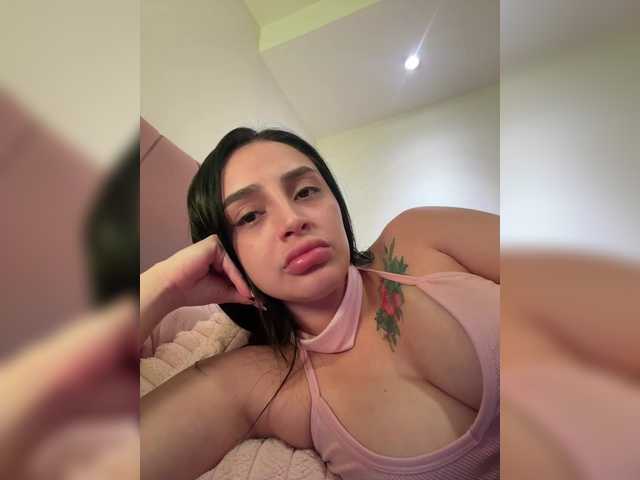 AprilRosse's BongaCams show and profile