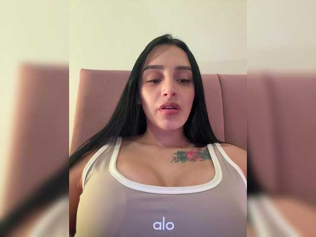 AprilRosse's BongaCams show and profile