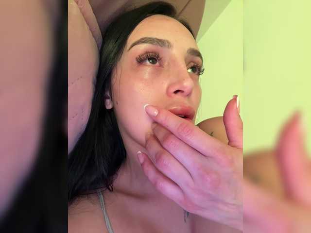 AprilRosse's BongaCams show and profile