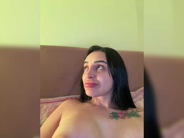 AprilRosse's BongaCams show and profile