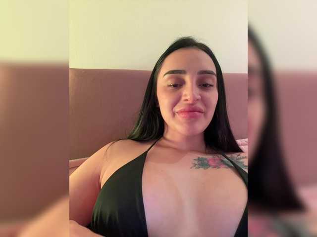 AprilRosse's BongaCams show and profile