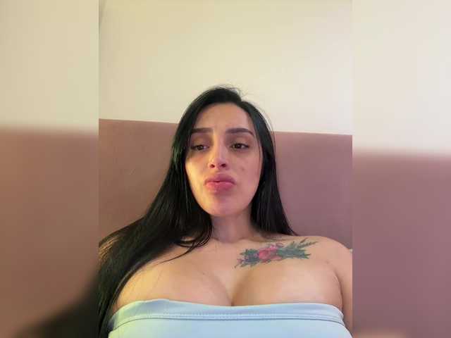 AprilRosse's BongaCams show and profile