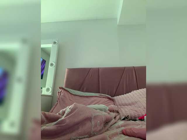 AprilRosse's BongaCams show and profile