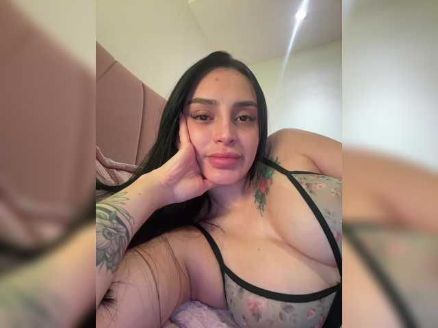 AprilRosse's BongaCams show and profile