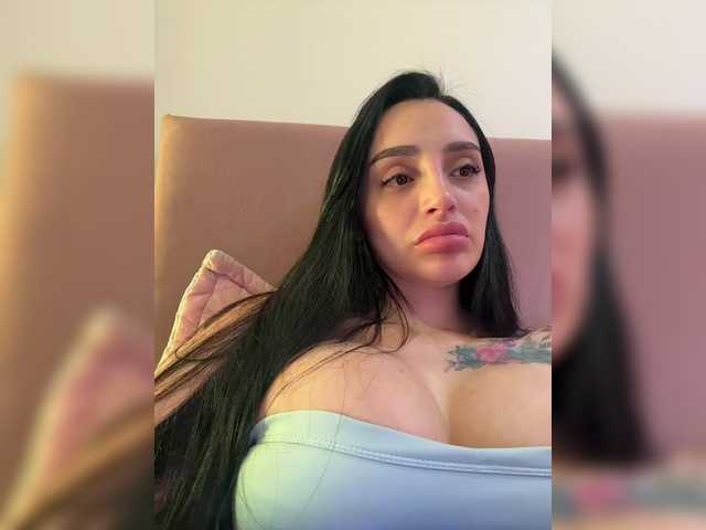 AprilRosse's BongaCams show and profile