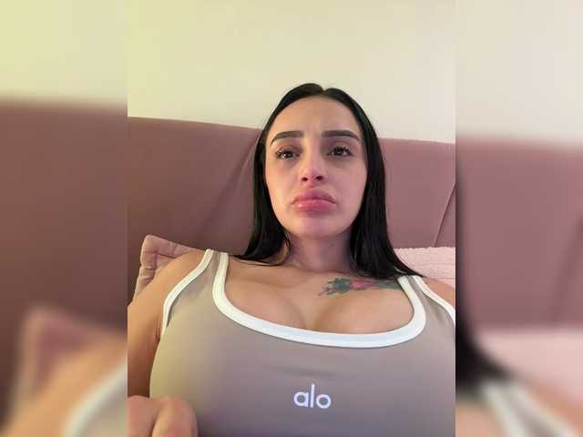AprilRosse's BongaCams show and profile