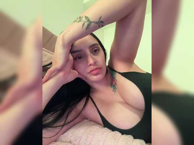 AprilRosse's BongaCams show and profile