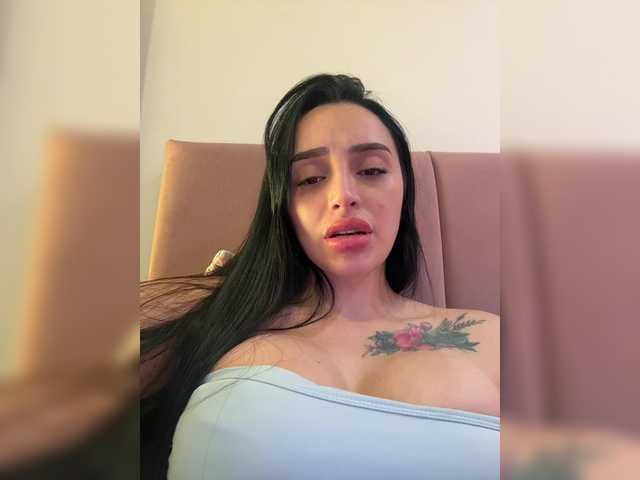 AprilRosse's BongaCams show and profile