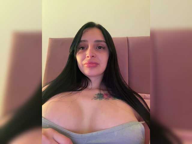 AprilRosse's BongaCams show and profile