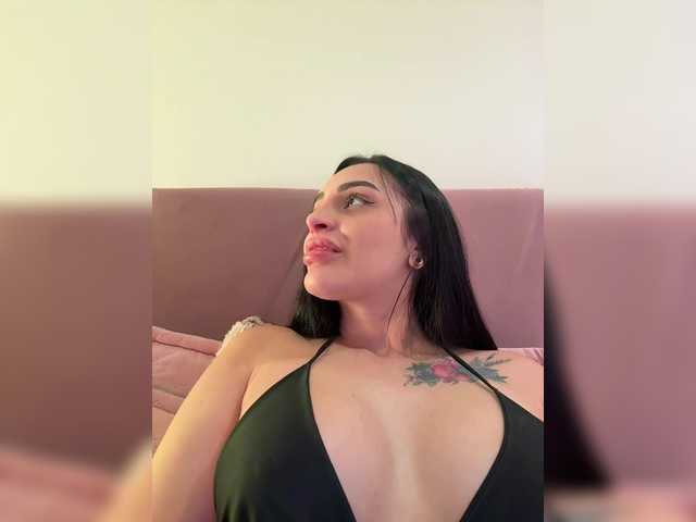 AprilRosse's BongaCams show and profile