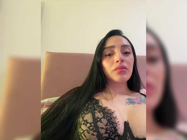 AprilRosse's BongaCams show and profile