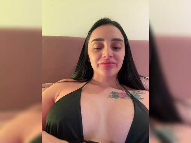 AprilRosse's BongaCams show and profile