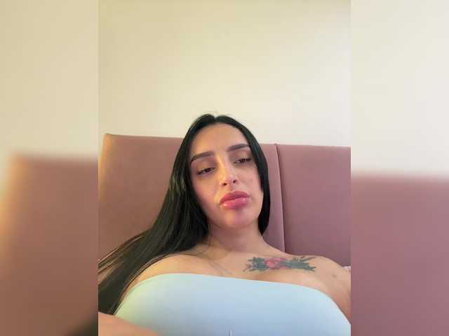 AprilRosse's BongaCams show and profile